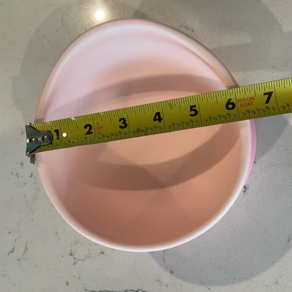 Pet Bowl, Cat/Dog feeder, Non-Slip Bottom Plastic Pet Bowl Pink in Color